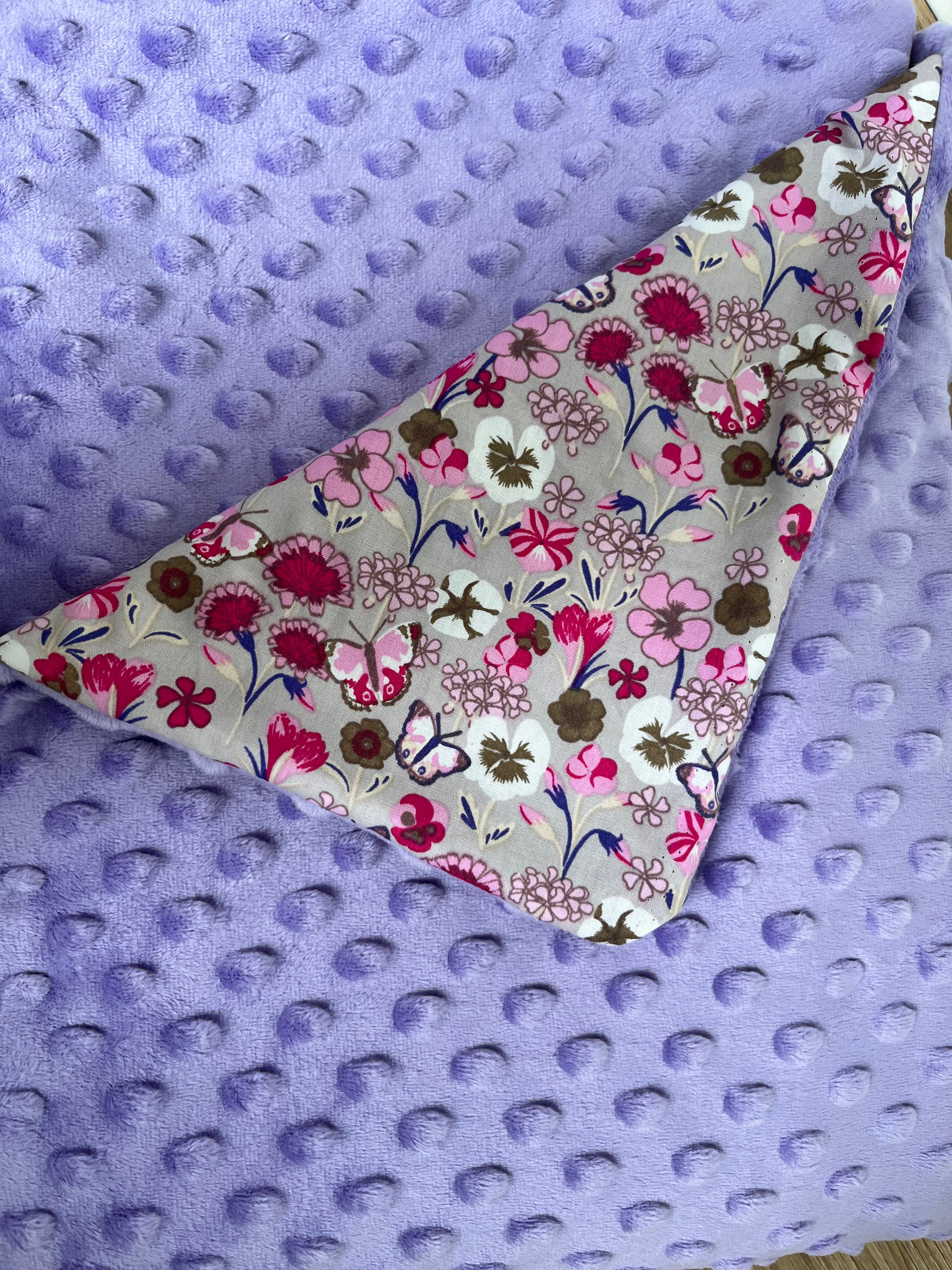 Couverture bébé lila