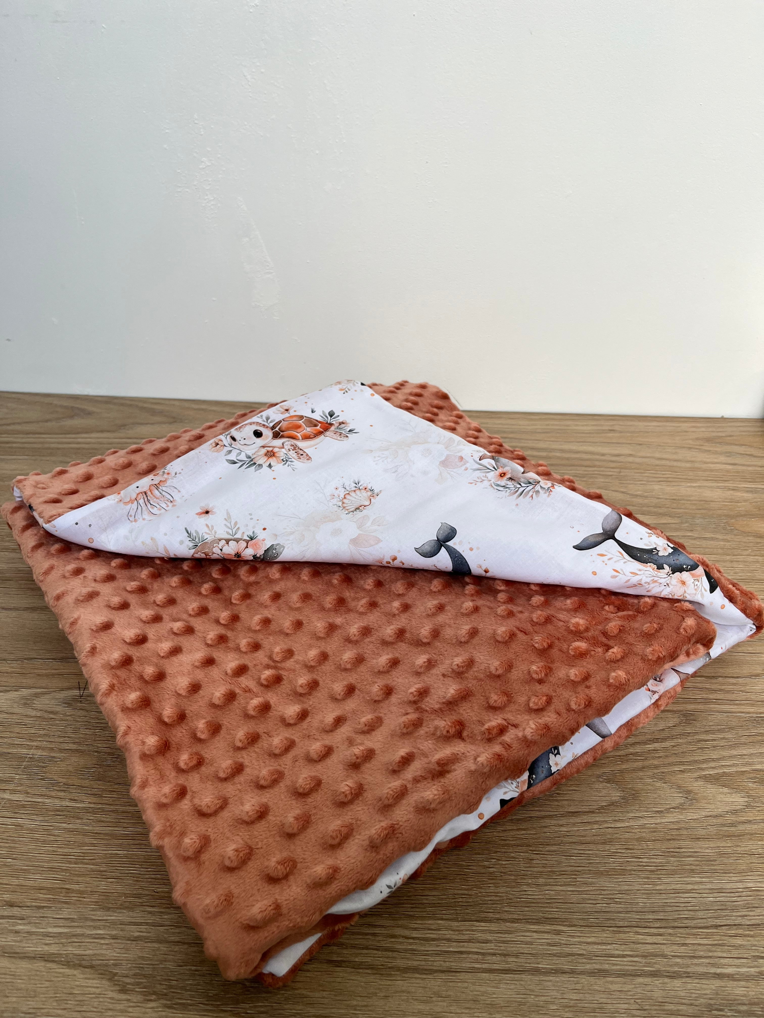 Couverture bébé océan – Faite main, doublée polaire & minky bubble