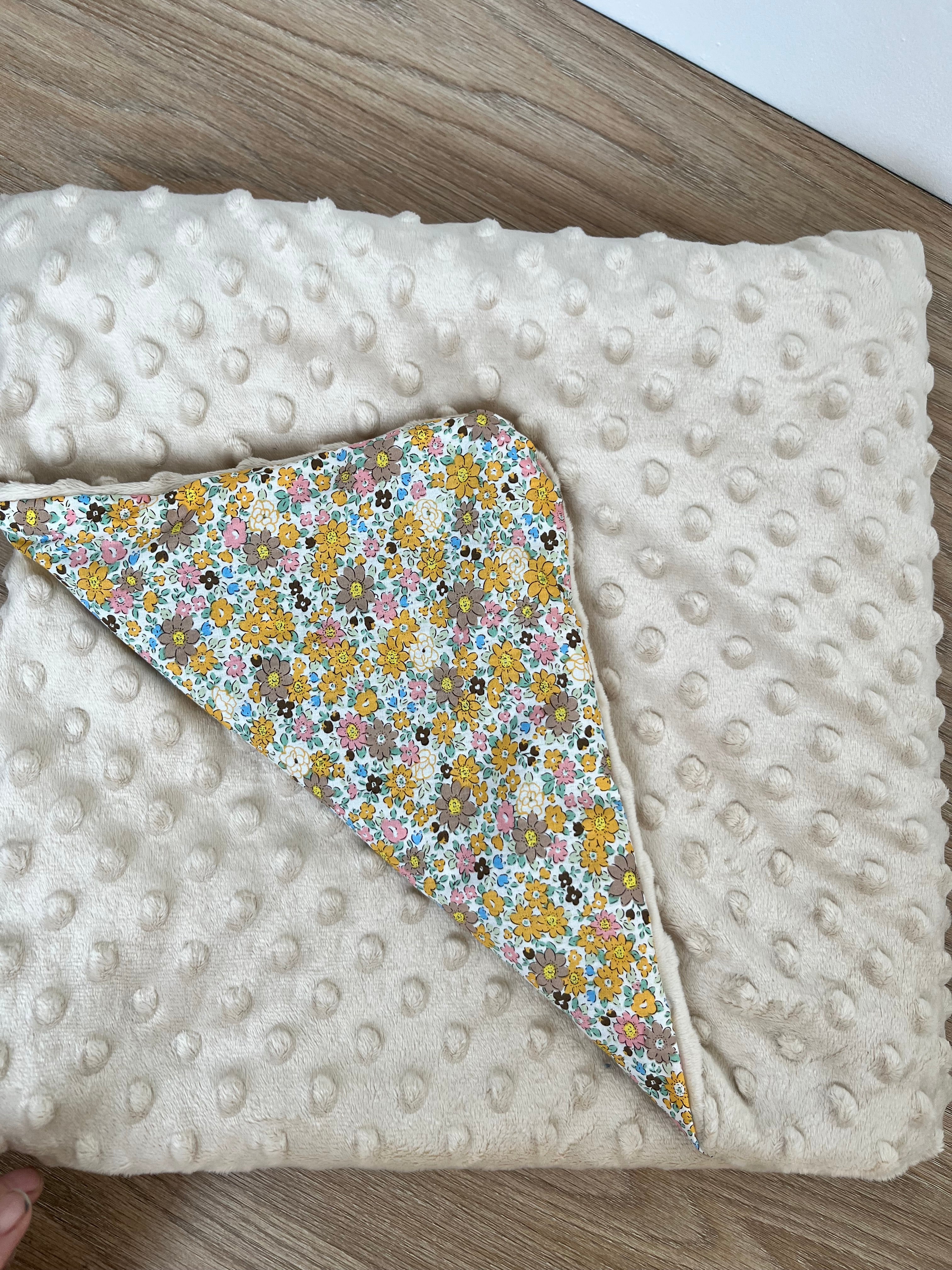 Couverture bébé fleuri