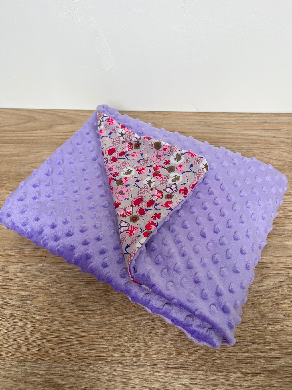 Couverture bébé lila