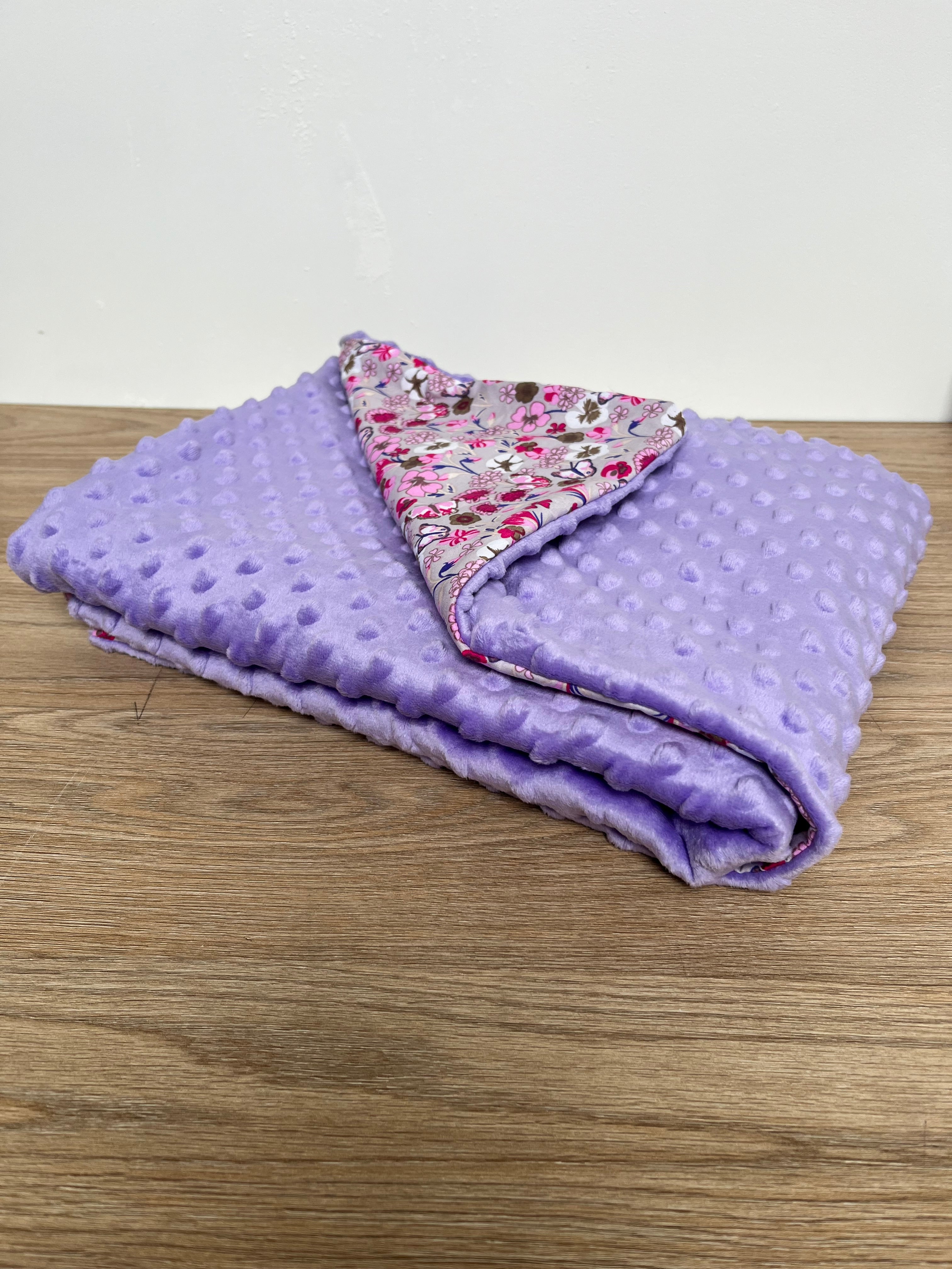 Couverture bébé lila